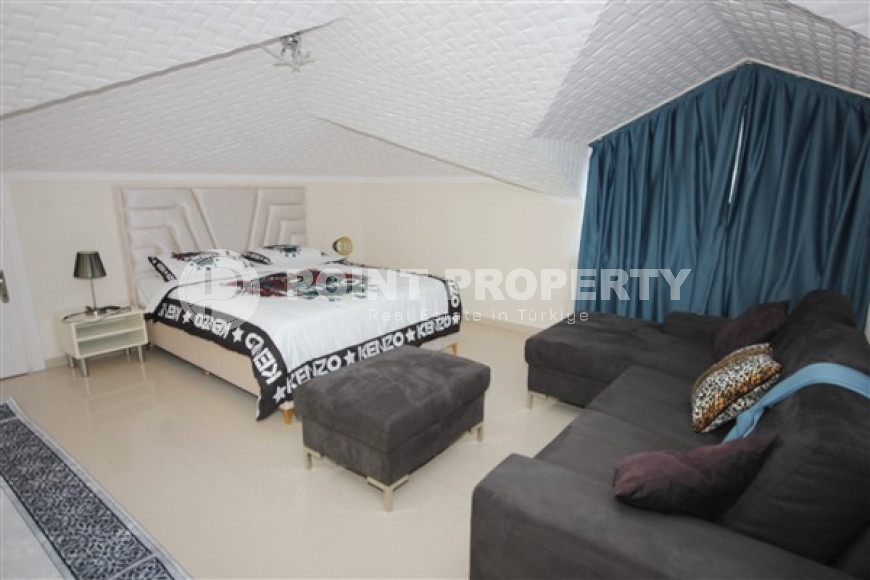 Готовый к проживанию, пентхаус с двумя спальнями, 150м², в 50м от моря в районе Алании Демирташ-id-1801-фото-29