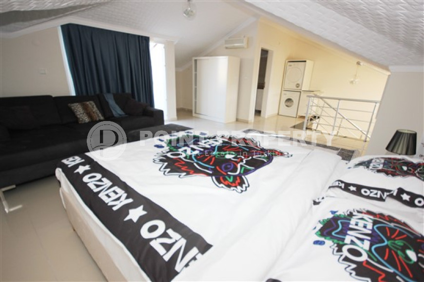 Готовый к проживанию, пентхаус с двумя спальнями, 150м², в 50м от моря в районе Алании Демирташ-id-1801-фото-30