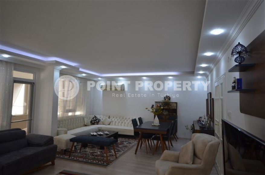 Furnished four-room apartment, 180m², with sea views 100m from the sea in Oba, Alanya-id-1803-photo-3