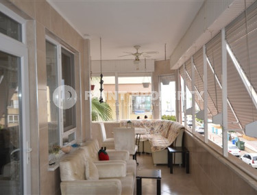Furnished four-room apartment, 180m², with sea views 100m from the sea in Oba, Alanya-id-1803-photo-5