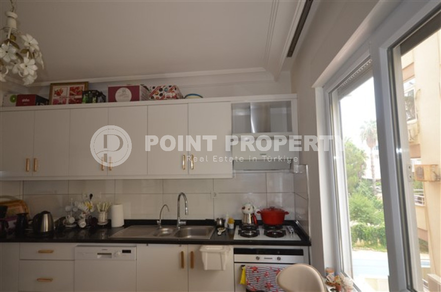 Furnished four-room apartment, 180m², with sea views 100m from the sea in Oba, Alanya-id-1803-photo-7