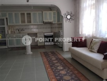 Three-room apartment, 115m², in a residence with a swimming pool in Mahmutlar, Alanya, 100m from the sea-id-1804-photo-3