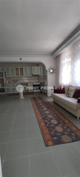 Three-room apartment, 115m², in a residence with a swimming pool in Mahmutlar, Alanya, 100m from the sea-id-1804-photo-3