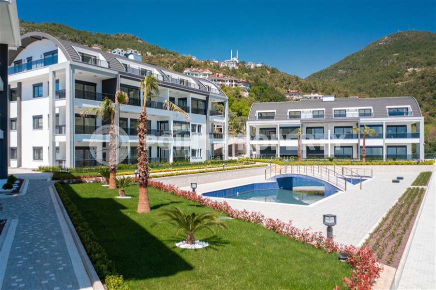 Apartment 1+1 with panoramic views of the sea and the fortress in the central area of Alanya - Bektas-id-1114-photo-3