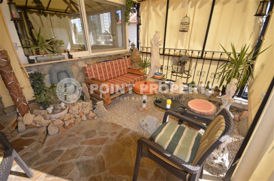 Меблированная вилла с пятью спальнями, 400м², с бассейном, в 1500м от моря в районе Авсаллар-id-1815-фото-4