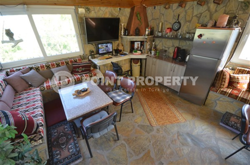 Меблированная вилла с пятью спальнями, 400м², с бассейном, в 1500м от моря в районе Авсаллар-id-1815-фото-6