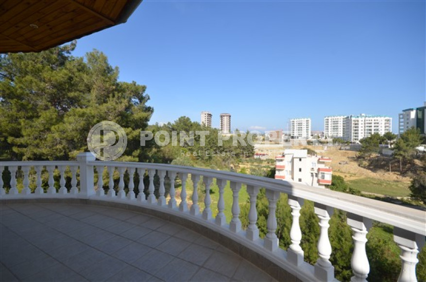 Меблированная вилла с пятью спальнями, 400м², с бассейном, в 1500м от моря в районе Авсаллар-id-1815-фото-30