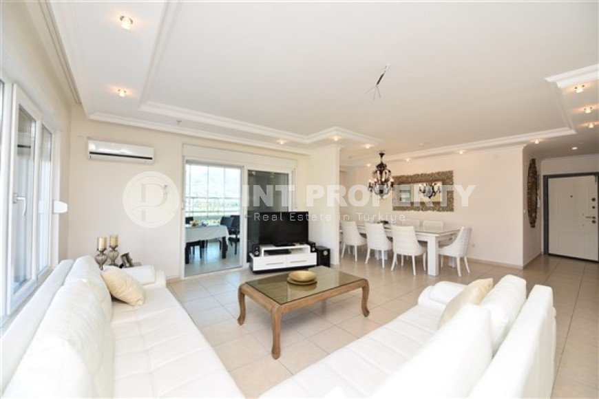 Большой пентхаус с пятью спальнями, 275м² с видом на горы в элитном комплексе в Джикджилли-id-1816-фото-2