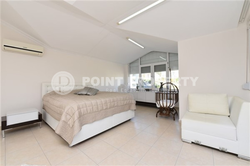 Большой пентхаус с пятью спальнями, 275м² с видом на горы в элитном комплексе в Джикджилли-id-1816-фото-15