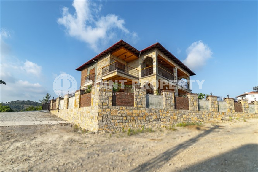 Luxurious four-bedroom villa, 388m² with its own infrastructure, 1000m from the sea, Avsallar-id-1817-photo-2