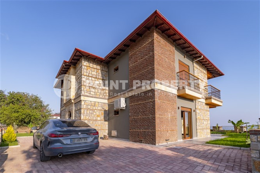 Luxurious four-bedroom villa, 388m² with its own infrastructure, 1000m from the sea, Avsallar-id-1817-photo-4