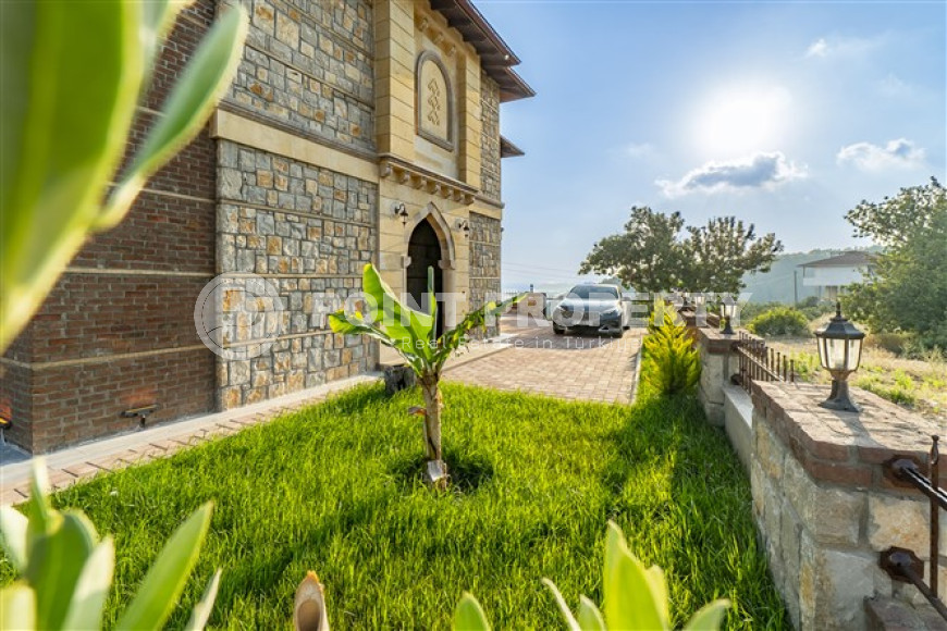 Luxurious four-bedroom villa, 388m² with its own infrastructure, 1000m from the sea, Avsallar-id-1817-photo-10