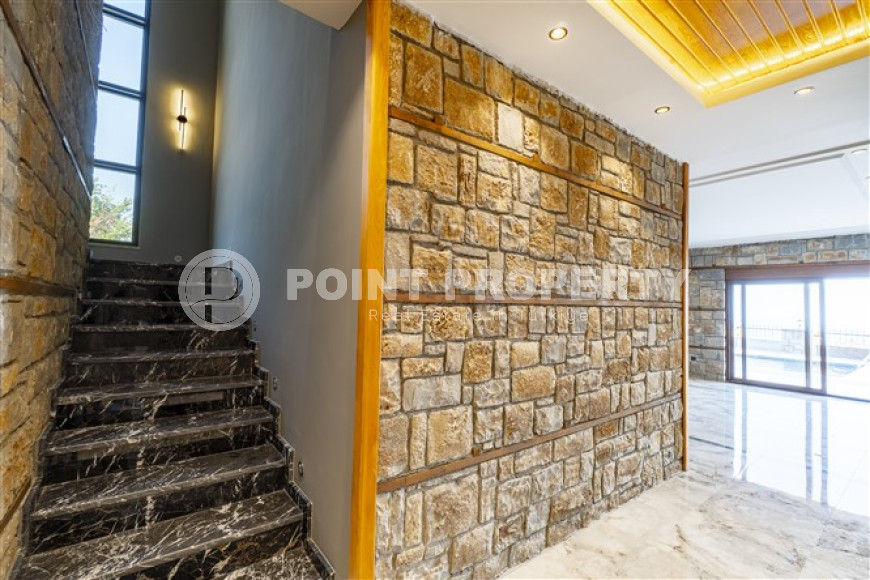 Luxurious four-bedroom villa, 388m² with its own infrastructure, 1000m from the sea, Avsallar-id-1817-photo-12