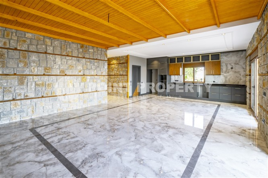 Luxurious four-bedroom villa, 388m² with its own infrastructure, 1000m from the sea, Avsallar-id-1817-photo-15