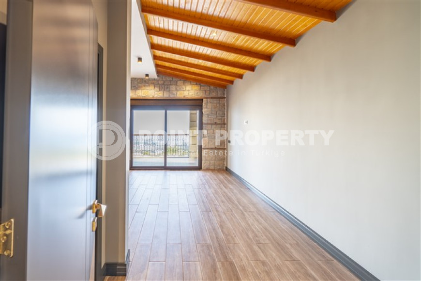 Luxurious four-bedroom villa, 388m² with its own infrastructure, 1000m from the sea, Avsallar-id-1817-photo-28