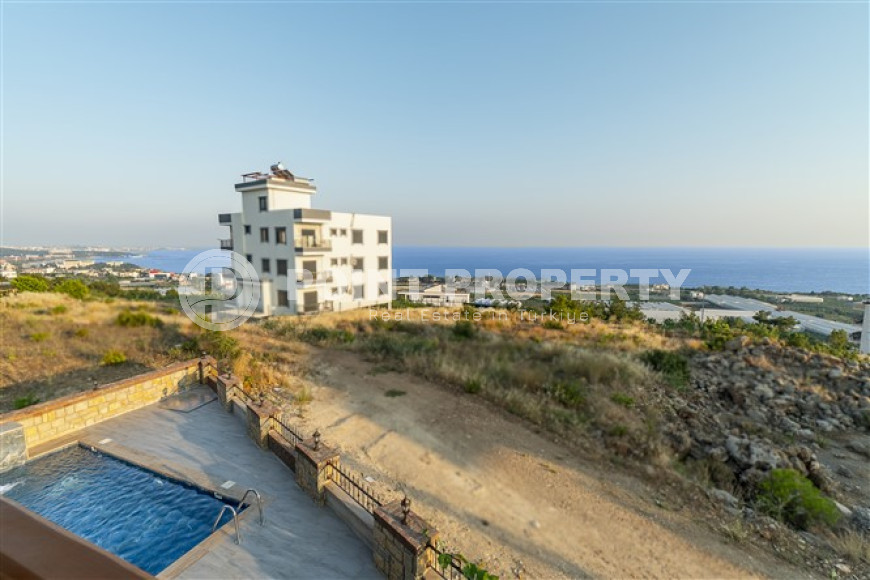 Luxurious four-bedroom villa, 388m² with its own infrastructure, 1000m from the sea, Avsallar-id-1817-photo-34