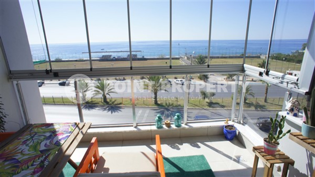 Four-room penthouse, 240m², overlooking the Mediterranean Sea and Alanya Castle in Kestel, Alanya-id-1825-photo-6