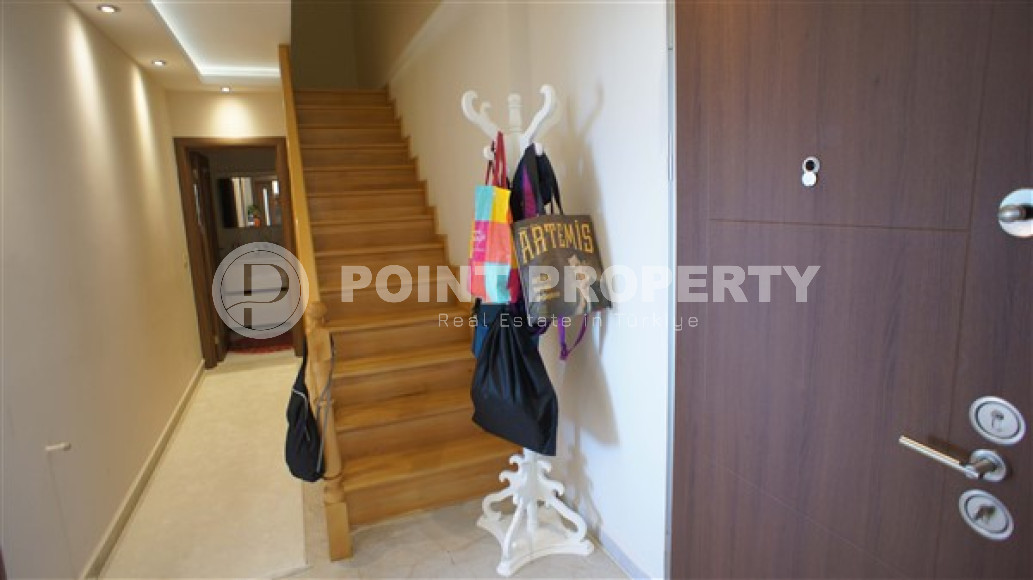 Four-room penthouse, 240m², overlooking the Mediterranean Sea and Alanya Castle in Kestel, Alanya-id-1825-photo-12