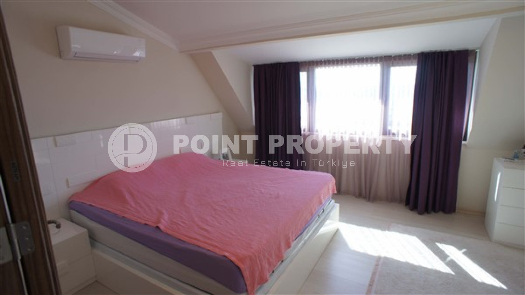 Four-room penthouse, 240m², overlooking the Mediterranean Sea and Alanya Castle in Kestel, Alanya-id-1825-photo-16