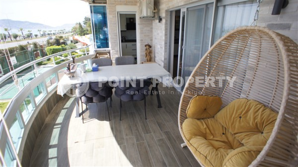 Элегантная квартира 3+1, 165м², с видом на море и горы на первой береговой линии в Тосмуре, Алания-id-1827-фото-9