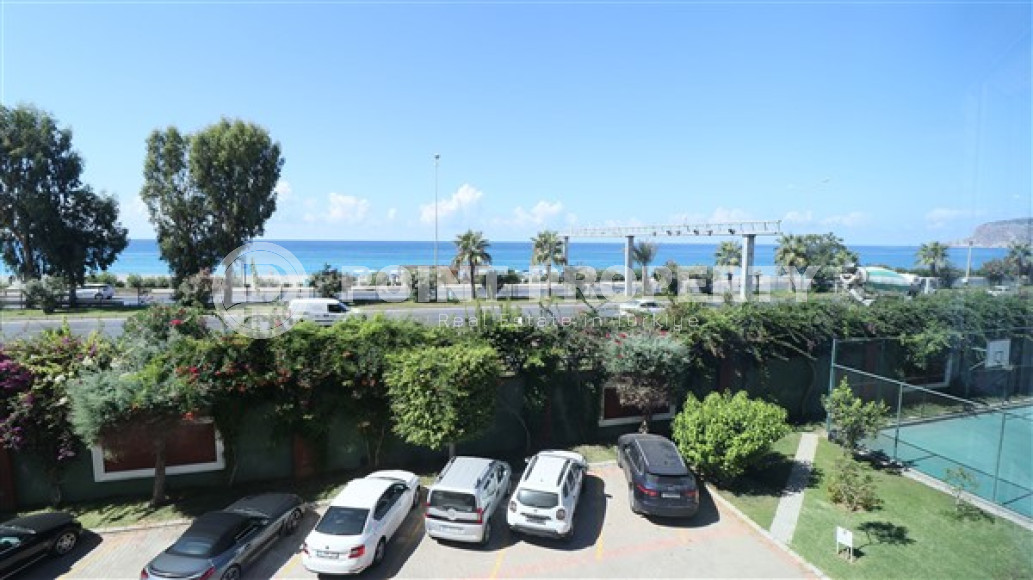 Элегантная квартира 3+1, 165м², с видом на море и горы на первой береговой линии в Тосмуре, Алания-id-1827-фото-10