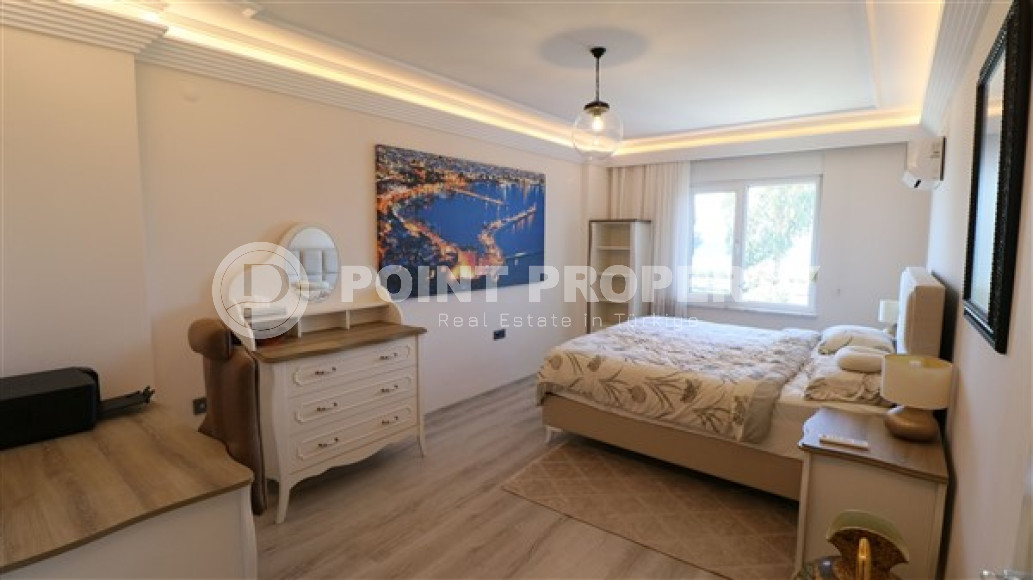 Элегантная квартира 3+1, 165м², с видом на море и горы на первой береговой линии в Тосмуре, Алания-id-1827-фото-15