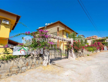 Меблированная вилла 4+1 в районе Алании Демирташ, в коттеджном поселке с инфраструктурой-id-1833-фото-3