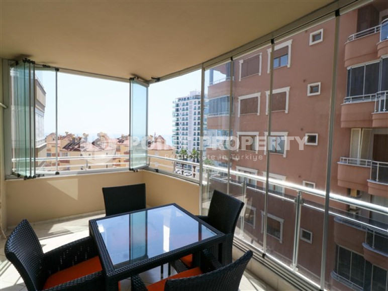 Furnished three-room apartment, 110m², on the main street of Mahmutlar with sea and mountain views-id-1835-photo-8
