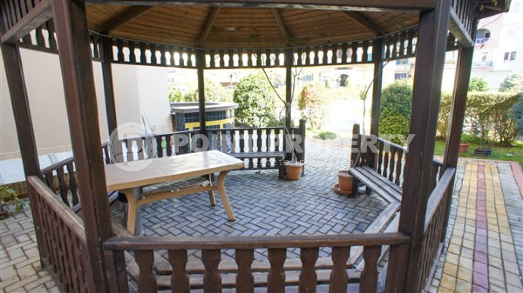 Furnished three-room apartment, 110m², on the main street of Mahmutlar with sea and mountain views-id-1835-photo-31