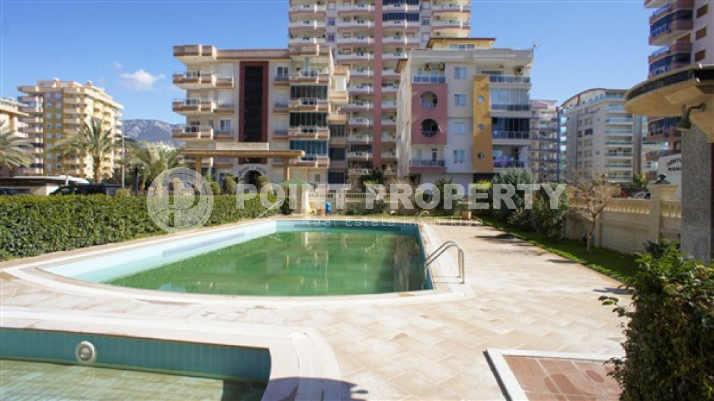 Furnished three-room apartment, 110m², on the main street of Mahmutlar with sea and mountain views-id-1835-photo-33