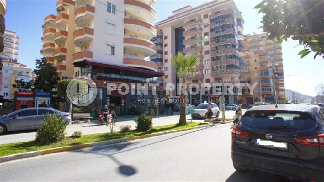 Furnished three-room apartment, 110m², on the main street of Mahmutlar with sea and mountain views-id-1835-photo-39