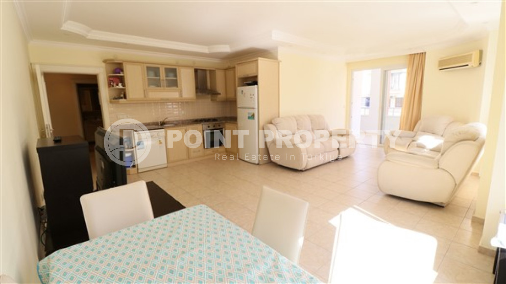 Бюджетная вторичная недвижимость в 250м от моря: меблированная квартира 2+1, 120м², в Махмутларе-id-1836-фото-2