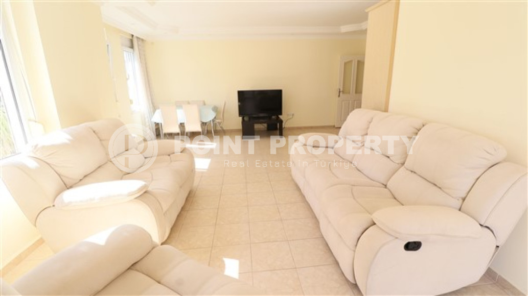 Бюджетная вторичная недвижимость в 250м от моря: меблированная квартира 2+1, 120м², в Махмутларе-id-1836-фото-3