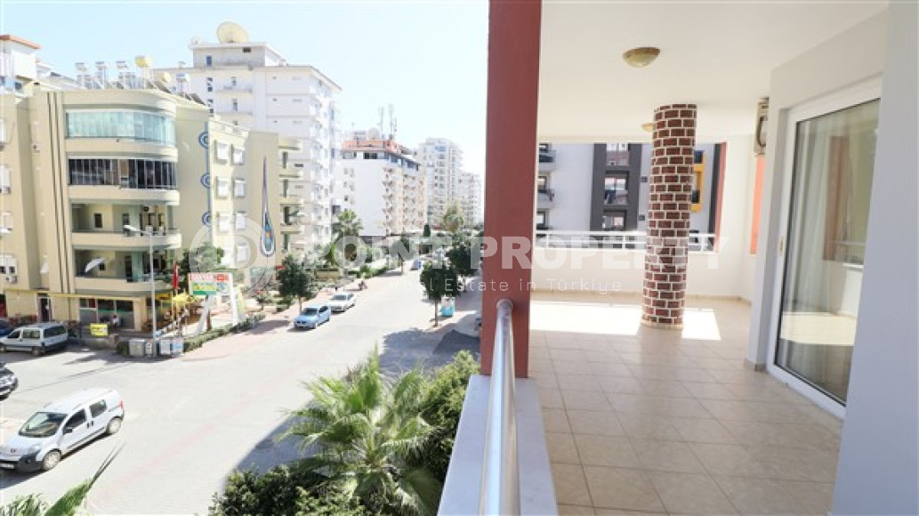 Бюджетная вторичная недвижимость в 250м от моря: меблированная квартира 2+1, 120м², в Махмутларе-id-1836-фото-12