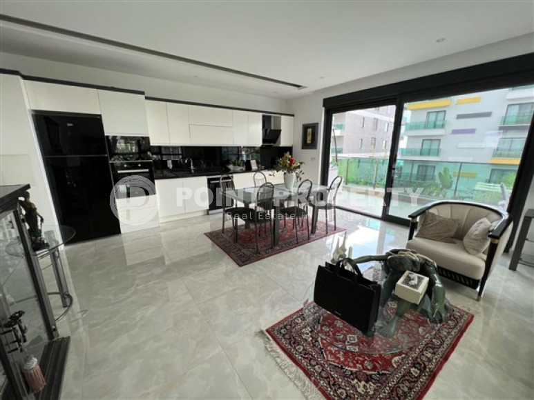 Элегантная квартира с двумя спальнями, 110м², на первой береговой линии в Каргыджаке, Алания-id-1844-фото-3