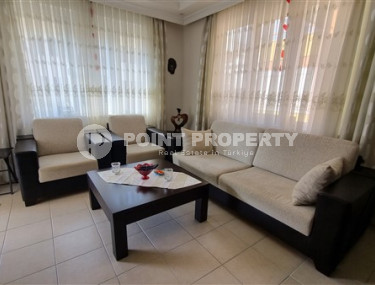 Furnished three-room apartment, 80m², in a residence with a swimming pool in Oba, Alanya-id-1849-photo-1