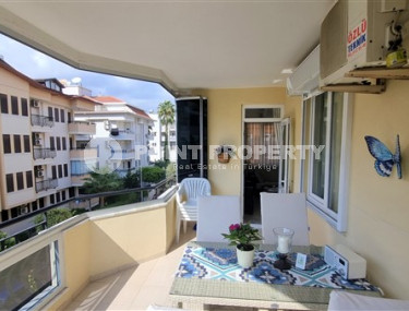 Furnished three-room apartment, 80m², in a residence with a swimming pool in Oba, Alanya-id-1849-photo-4