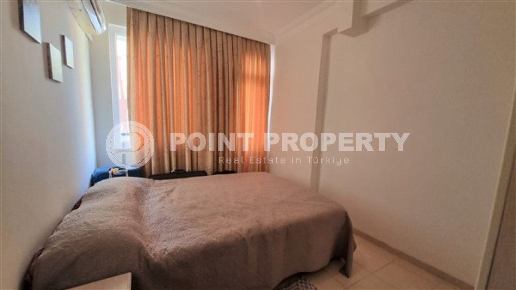 Furnished three-room apartment, 80m², in a residence with a swimming pool in Oba, Alanya-id-1849-photo-10