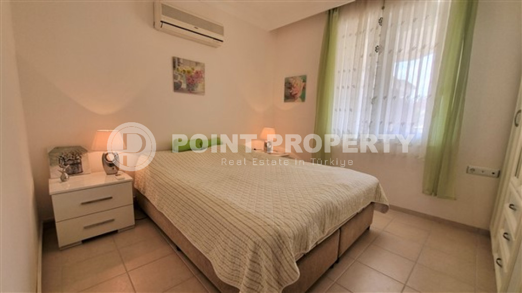 Furnished three-room apartment, 80m², in a residence with a swimming pool in Oba, Alanya-id-1849-photo-11