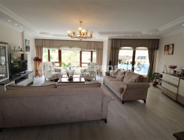 Линейная квартира 3+1, 200м², в доме городского типа в центре Алании, в 750м от моря-id-1851-фото-2