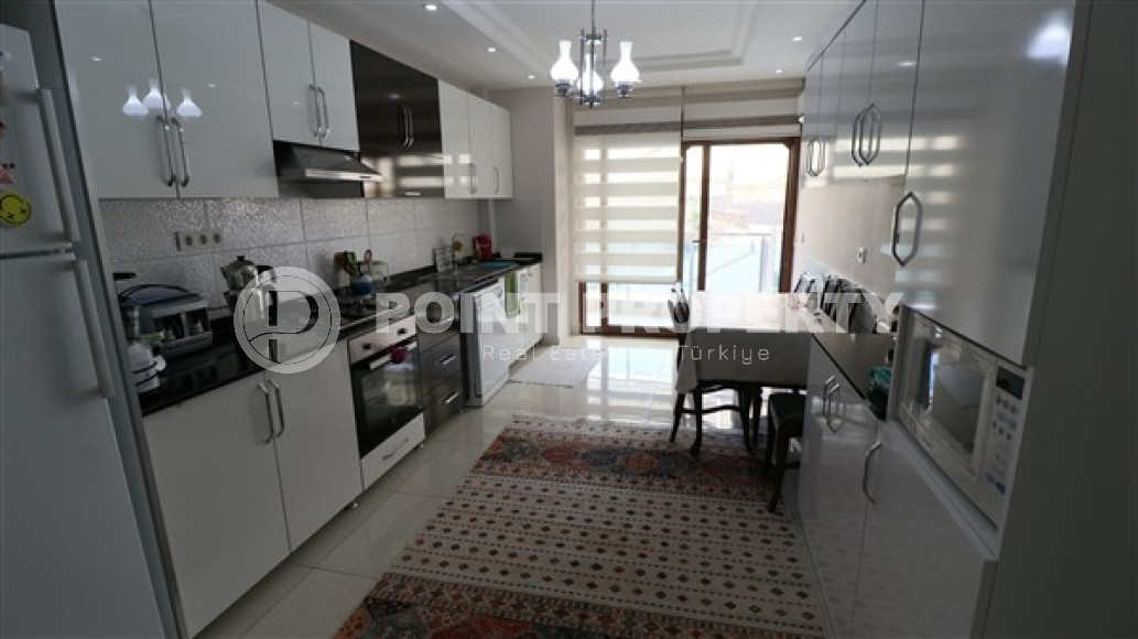 Линейная квартира 3+1, 200м², в доме городского типа в центре Алании, в 750м от моря-id-1851-фото-5