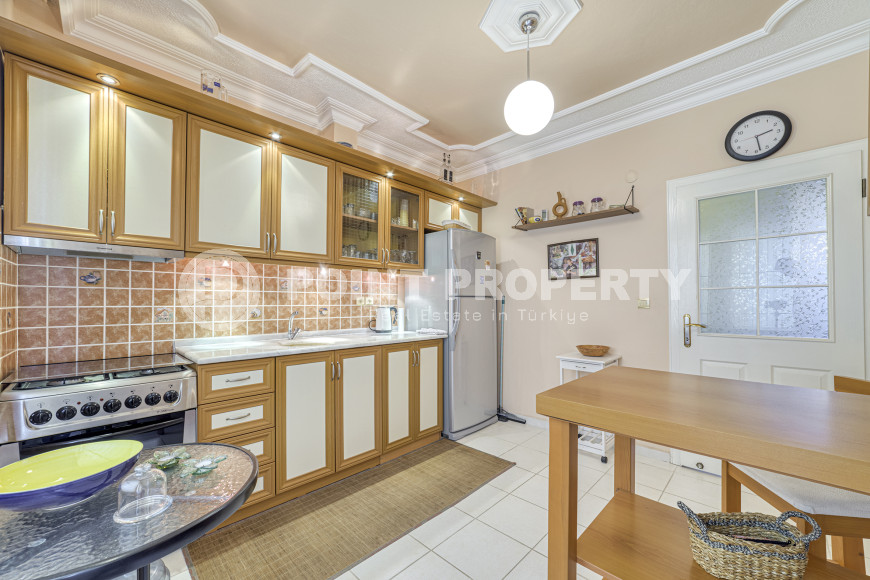 Просторный меблированный пентхаус 3+1, 150м² в центре Алании, в 300 метрах от пляжа Клеопатры-id-1786-фото-18