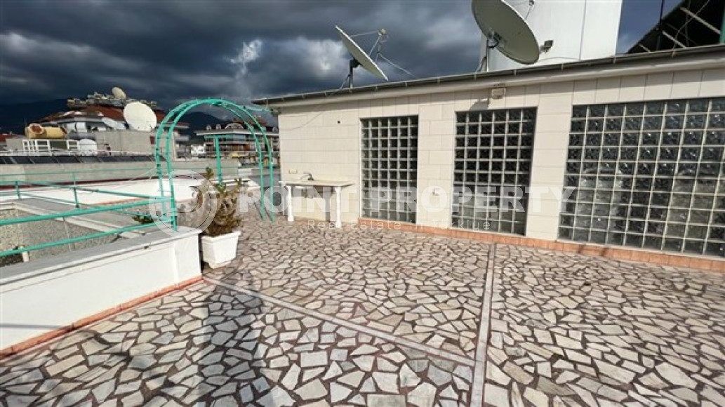 Furnished two-room apartment, 65m², 300m from the sea in Oba, Alanya, at a competitive price-id-1867-photo-8