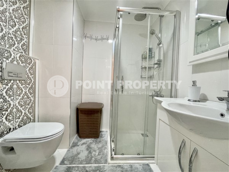 One-bedroom apartment, 65m², with elegant interior 150 meters from the sea in Oba, Alanya-id-1879-photo-9