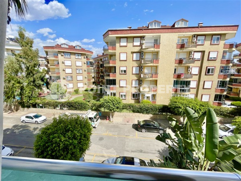 One-bedroom apartment, 65m², with elegant interior 150 meters from the sea in Oba, Alanya-id-1879-photo-18