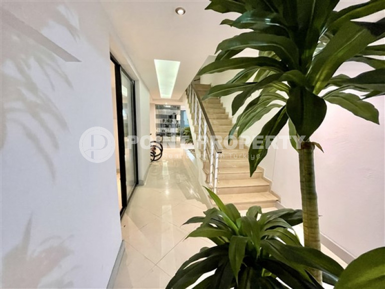 One-bedroom apartment, 65m², with elegant interior 150 meters from the sea in Oba, Alanya-id-1879-photo-30