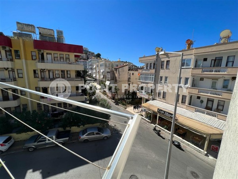 Двухкомнатная квартира, 60м², с отдельной кухней в доме городского типа в центре Алании-id-1881-фото-9