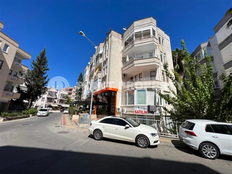 Двухкомнатная квартира, 60м², с отдельной кухней в доме городского типа в центре Алании-id-1881-фото-17