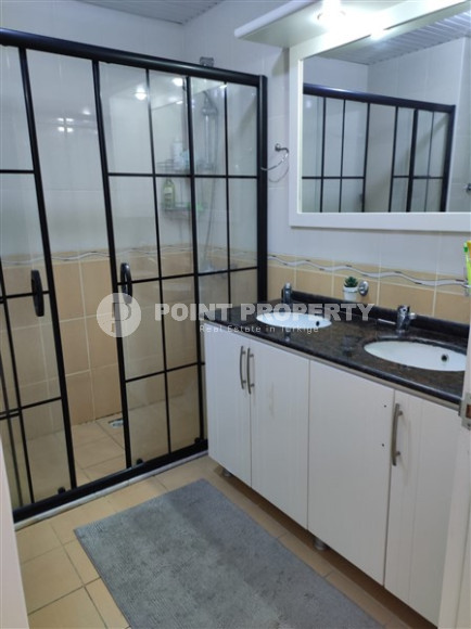 Large three-room apartment, 120m², on the main street of Mahmutlar, 200 meters from the sea-id-1892-photo-8