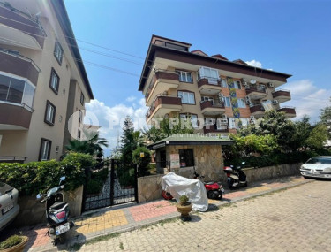 Resale property in the Oba area: three-room apartment, 110 m², in a residence with a swimming pool.-id-1893-photo-2